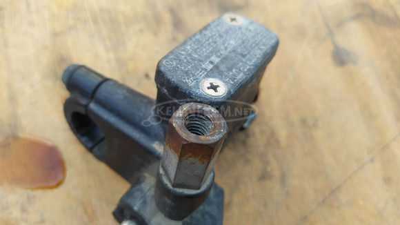 Kymco people 250 főfékhenger jobbos - 8/8