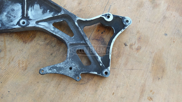 Kymco people 250 hátsó lengőkar