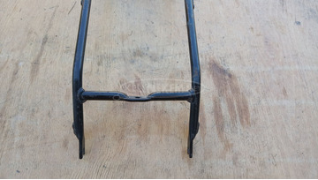 Kymco people 250 hátsó sárvédő tartó