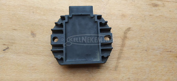 Aprilia Atlantic 125 - 250 feszültségszabályzó