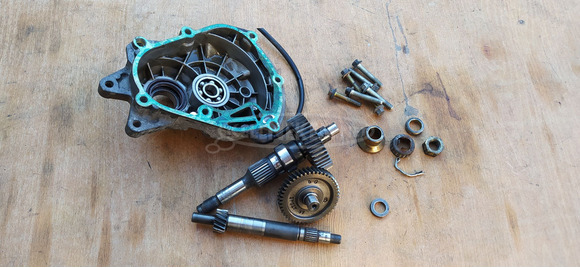 Aprilia Atlantic 200 hátsó végáttétel - 1/8