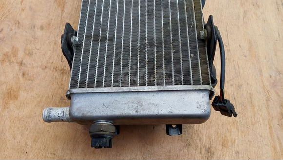 Aprilia Atlantic 125 - 250 hűtő