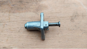 Aprilia Atlantic 125 - 200 láncfeszítő patron