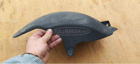 Aprilia Atlantic 125 - 200 hátsó kerék feletti idom - 5/6