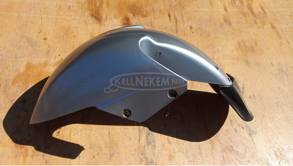 Aprilia Atlantic 125 - 250 első sárvédő sérült - 3/9