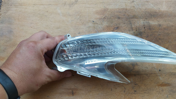 Aprilia Atlantic 125 - 250 első irányjelző jobbos - 2/7