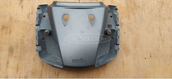 Aprilia Atlantic 125 - 250 hátsó idom - 1/7