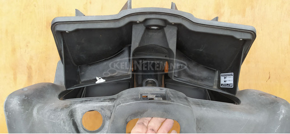 Aprilia Atlantic 125 - 250 térdidom - 5/8