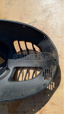 Aprilia Atlantic 125 - 250 első villa körüli idom - 4/10