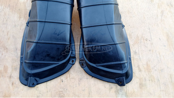 Aprilia Atlantic 125 - 250 légbeömlő gumi pár hűtőhöz - 4/10