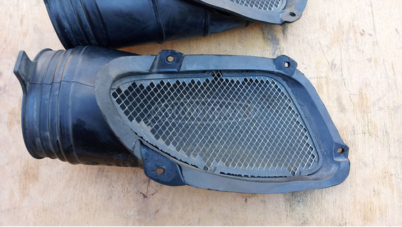 Aprilia Atlantic 125 - 250 légbeömlő gumi pár hűtőhöz - 7/10