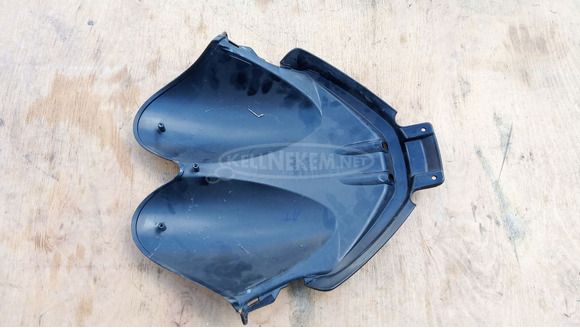 Aprilia Atlantic 125 - 250 plexi alatti idom - 4/6