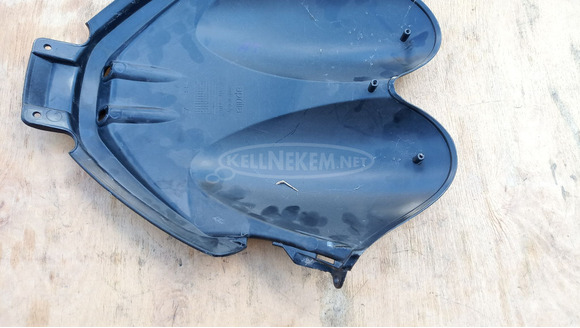 Aprilia Atlantic 125 - 250 plexi alatti idom - 6/6