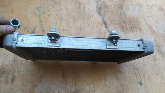 Aprilia Atlantic 500 hűtő