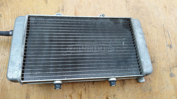 Aprilia Atlantic 500 hűtő