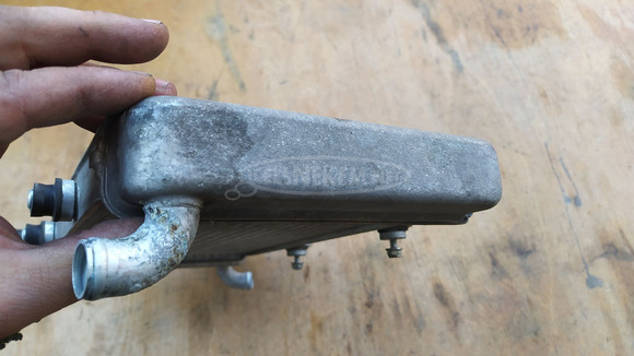 Aprilia Atlantic 500 hűtő