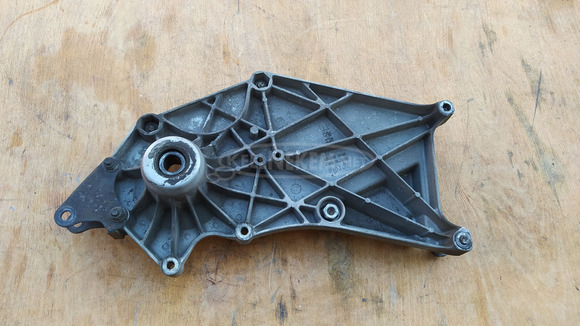 Aprilia Atlantic 500 hátsó lengőkar - 4/7