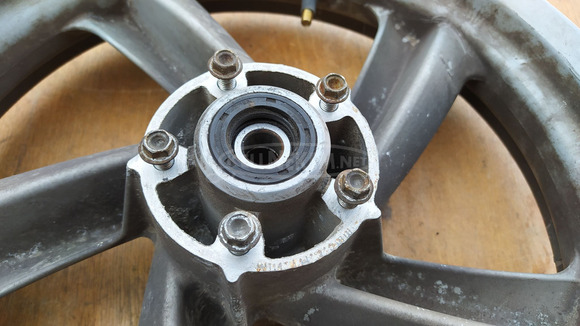 Aprilia Atlantic 500 első felni - 2/7