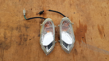 Kymco Agility 125 - 200 első irányjelző pár