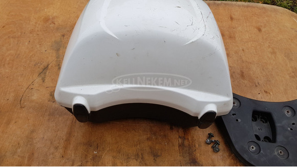 Kymco Agility 125 - 200 hátsó doboz - 5/9