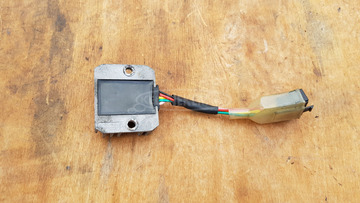 Kymco Agility 125 - 200 feszültségszabályzó