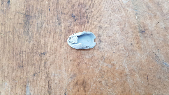 Kymco Agility 125 - 200 csavart takaró műanyag első idomra - 2/3