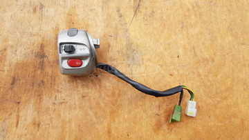 Yamaha Versity xc 300 kormánykapcsoló balos