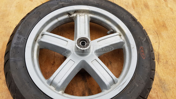 Yamaha Versity xc 300 első kerék