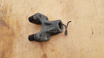 Yamaha Versity xc 300 kormány tartókonzol