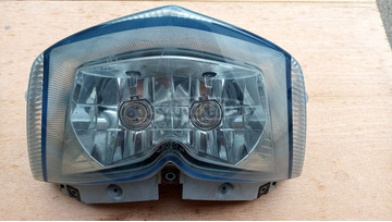 Kymco People S 250 - 300 első lámpa