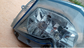Kymco People S 250 - 300 első lámpa