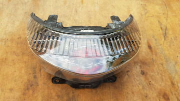 Kymco People S 50 - 300 hátsó lámpa