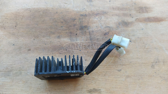 Kymco People S 250 feszültségszabályzó - 7/8