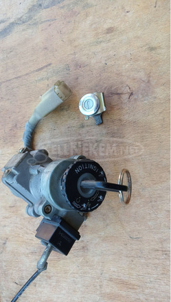 Kymco People S 250 - 300 karburátoros gyújtáskapcsoló - 8/8