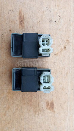 Kymco People S 250 - 300 első lámpa elektronika