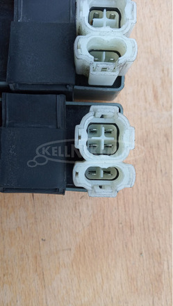 Kymco People S 250 - 300 első lámpa elektronika