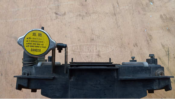 Kymco People S 250 - 300 hűtő - 7/10