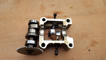 Kymco People S 250 - 300 i.e vezérműtengely szelephimbával