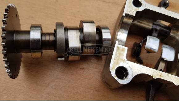 Kymco People S 250 - 300 i.e vezérműtengely szelephimbával - 4/9