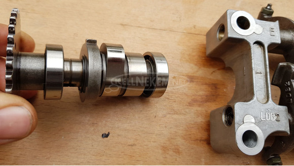 Kymco People S 250 vezérműtengely szelephimbával - 2/9