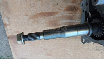 Kymco People S 300 i.e hátsó végáttétel