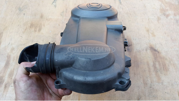 Kymco People S 250 - 300 i.e kuplung fedél