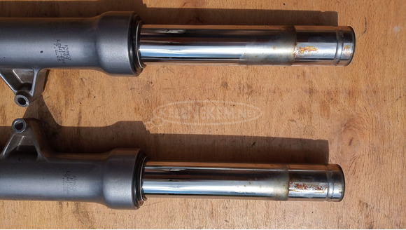 Kymco People S 250 - 300 i.e első villaszár pár - 5/8