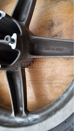 Kymco People S 250 - 300 i.e első kerék