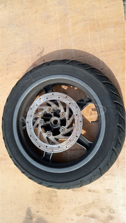 Kymco People S 250 - 300 i.e hátsó kerék 2 - 1/10