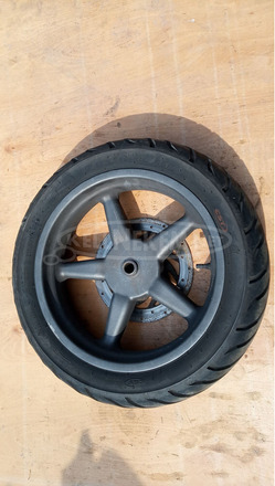 Kymco People S 250 - 300 i.e hátsó kerék 2 - 3/10