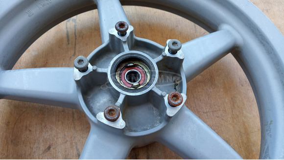 Kymco People S 250 - 300 első felni