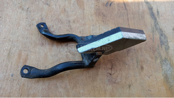 Kymco People S 250 - 300 hátsó lábtartó balos - 2/5