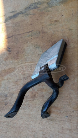 Kymco People S 250 - 300 hátsó lábtartó balos - 3/5