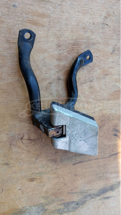 Kymco People S 250 - 300 hátsó lábtartó balos - 5/5